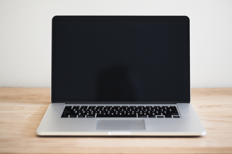 Notebook em promoção: veja onde comprar com segurança